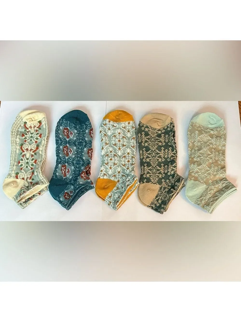 5 Pairs of Ankle Socks Fits shoe size 5 to 9 NEW